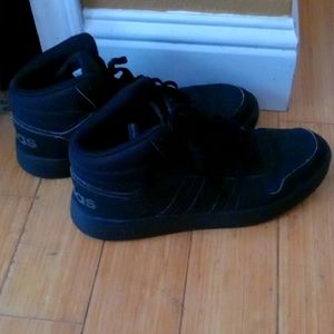 Mens hightop Adidas sz 11